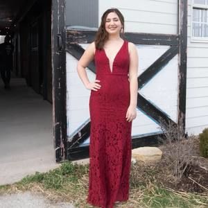 Meet your Posher, Maya